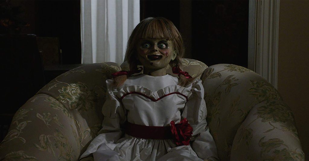 บทความสยองขวัญ แนะนำหนังผี : Annabelle ตุ๊กตาผีเฮี้ยนลัทธิซาตาน